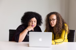 16 Profitable Business for Ladies with Low Investment